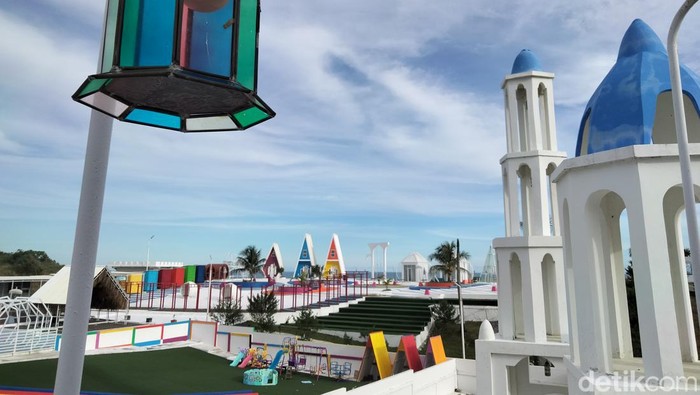 Karangpotong Ocean View di Cianjur.