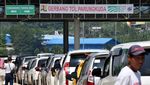 Antrean Gerbang Tol Bocimi Mengular hingga 5 Kilometer