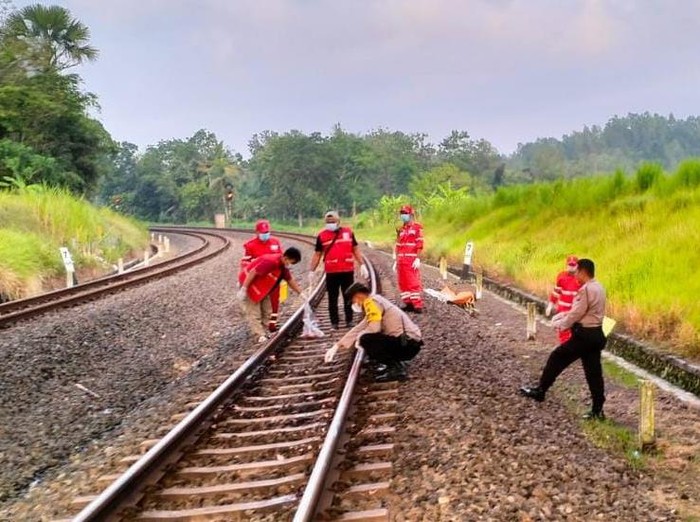 Lokasi nenek tewas tertabrak kereta api di Sentolo, Kulon Progo, Senin (24/4/2023).