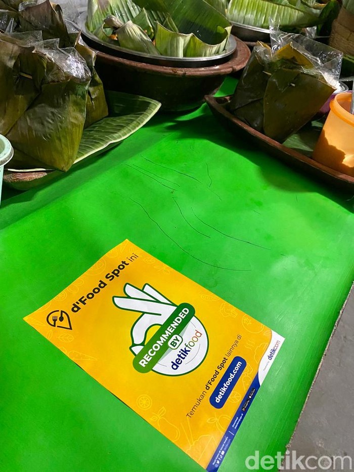 Nasi Liwet Yu Sani yang Gurih Mlekoh Ada di Solo Sejak 33 Tahun Lalu Nasi Liwet Yu Sani yang Gurih Mlekoh Ada di Solo Sejak 33 Tahun Lalu