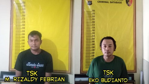 Dua buruh proyek ditangkap polisi akibat mencuri sepeda motor di rumah kos Jalan Sentanu III Nomor 10, Kecamatan Denpasar Utara, Kota Denpasar.