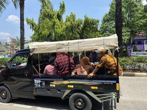 Fenomena Mobil Bak Terbuka Angkut Belasan Orang Berujung Maut