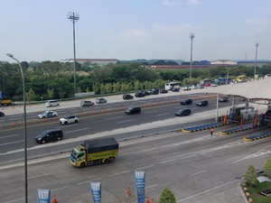 Polisi Sterilkan Jalur Jelang Penerapan Contraflow di Tol Cikampek Km 70-47