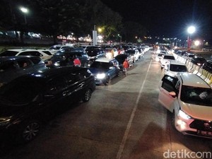 Mobil Pribadi Mendominasi Arus Balik di Pelabuhan Bakauheni
