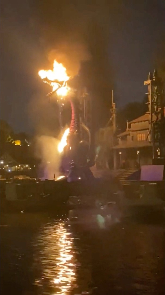 A dragon attraction burns after catching fire at Disneyland, in Anaheim, California, U.S., April 22, 2023 in this screen grab obtained from a social media video. @LearnThisBiz/TMX/via REUTERS  THIS IMAGE HAS BEEN SUPPLIED BY A THIRD PARTY. MANDATORY CREDIT. NO RESALES. NO ARCHIVES.