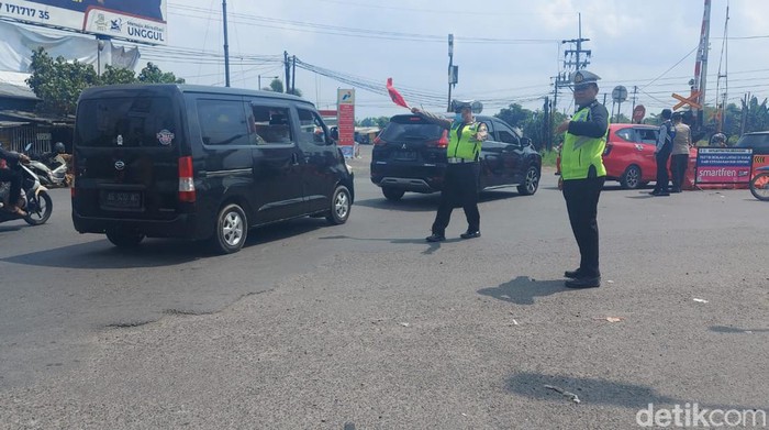 Kepadatan di Simpang Mengkreng Kediri