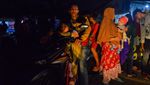 Kepanikan Warga Padang Berbondong Mengungsi Usai Diguncang Gempa