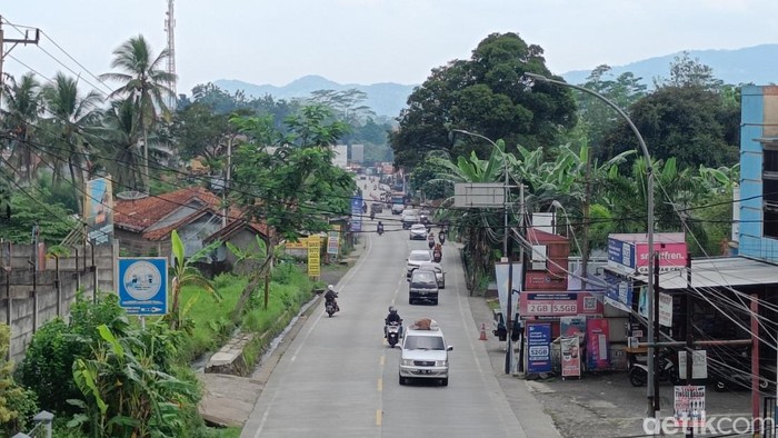 Kondisi lalu lintas di Ajibarang Banyumas, Selasa (25/4/2023).