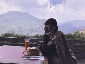 Hukum Wanita Buka Tutup Cadar Dalam Islam, Apakah Haram?