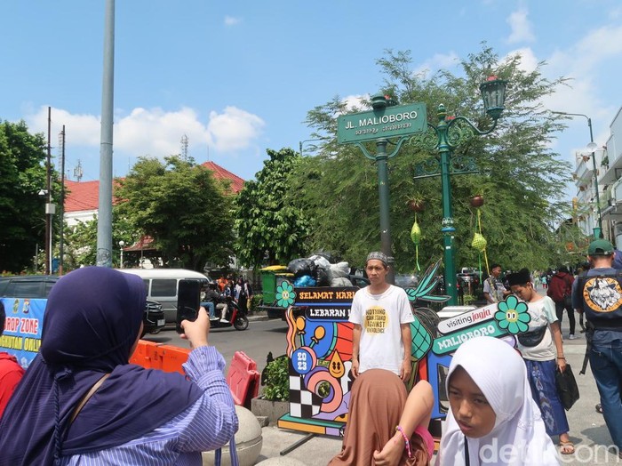 Suasana di Malioboro Jogja saat hari terakhir libur Lebaran 2023, Selasa (25/4/2023).