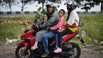 Menantang Bahaya demi Rindu Keluarga