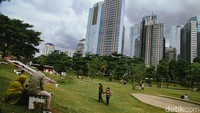 Cuti bersama dimanfaatkan sebagian warga yang tidak mudik untuk berwisata di sekitar Jabodetabek. 