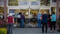 Di sisi lain, perusahaan menyampaikan bahwa toko-toko milik Bed Bath & Beyond akan ditutup secara bertahap. Namun toko yang tersisa masih akan tetap dibuka seperti biasa sampai nanti.
