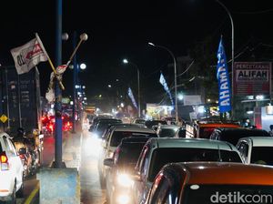 Langgar Aturan Pembatasan, 30 Truk di Jalan Maros-Makassar Ditilang