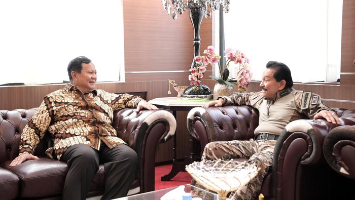 Prabowo silahturahmi ke sesepuh TNI mulai dari Try Sutrisno hingga Hendropriyono (dok.istimewa)