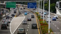 Tol Dalkot ruas Slipi, Jakarta Barat, terpantau ramai lancar, Minggu (25/4/2023) pukul 14.30 WIB.