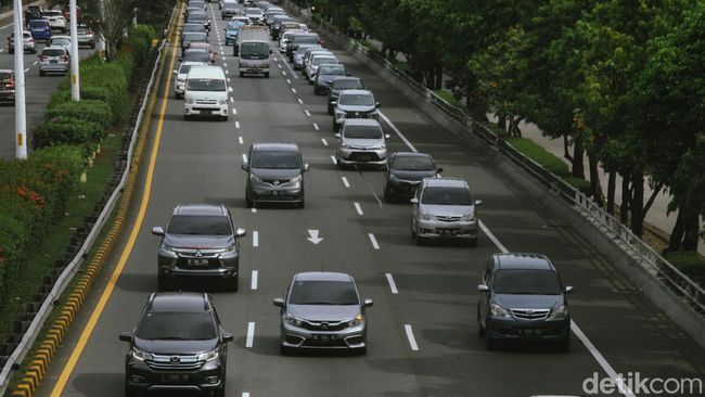 Puncak Arus Balik, Tol Dalkot di Slipi Ramai Lancar