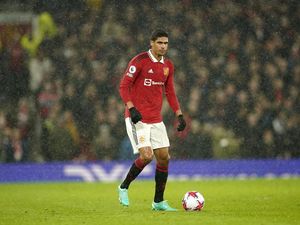 Varane Bisa Perkuat MU Lagi di Final Piala FA