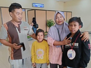 Ipda Agus Senang Bisa Bantu Bocah Telantar di Soetta Temui Ibu di Kalteng