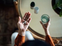 Pakar Farmasi Ingatkan Simvastatin Bukan Penetral Lemak usai Kalap Opor-Rendang Lebaran