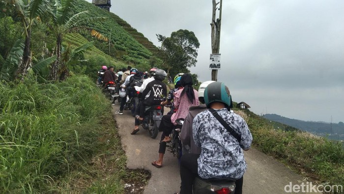 Situasi arus lalulintas Terasering Panyaweuyan, Selasa (25/4/2023).