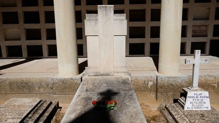 Spanyol Gusur Makam Diktator Fasis Primo de Rivera (Reuters/Juan Medina)