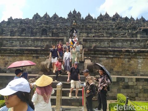 Suasana di Candi Borobudur, Magelang, Selasa (25/4/2023).