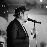 Virgoun mengaku siap diproses secara hukum dan jika perselingkuhan tersebut terjadi lagi di kemudian hari ia juga siap menceraikan sang istri dan memberikan nafkah Rp 40 juta per bulan. “Terhitung sejak tanggal 27 September 2021, dan apabila di kemudian hari saya terbukti mengulangi perbuatan asusila yang melukai harkat dan martabat istri dan keluarga, saya siap untuk diproses secara hukum Islam, dan juga diproses sesuai dengan hukum Indonesia sesuai dengan pasal 284 tentang perzinahan dan menceraikan istri saya, memberikan nafkah sebesar Rp40 juta per bulan dan memberikan hak asuh ketiga anak kami,” bunyi isi surat pernyataan Virgoun. Foto: Instagram/@virgoun_