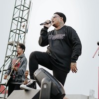 Tak hanya itu saja, dalam akun Instagramnya @mommy_starla, sang istri juga mengunggah beberapa chat Virgoun dengan para mucikari terkait hobi ‘jajan’ sang suami. Jumlah nominal yang ditransfer Virgoun pun disertakan dalam unggahan Instagram Story Inara Rusli. Foto: Instagram/@virgoun_