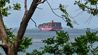Otoritas Kanal Panama (ACP) terpaksa menungurangi lalu lintas kapal di terusan tersebut.