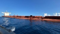 Selanjutnya ABK MV Indian Partnership berusaha mempertahankan kapal karena posisi geladak haluan kapal hampir sejajar dengan garis air kemudian lego jangkar darurat pada posisi sekitar Perairan Pulau Missol, kemudian Nahkoda Kapal tersebut berkoordinasi dengan agen di Indonesia untuk meminta persetujuan diving clearance dari Harbour Master/ Syahbandar setempat, agar dapat menurunkan ABK yang memiliki kemampuan menyelam untuk memeriksa dan menemukan, serta memperbaiki kebocoran kapal tersebut. 