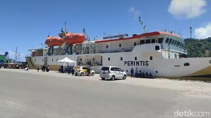 Arus balik Lebaran 2023 di Pelabuhan Gorontalo.