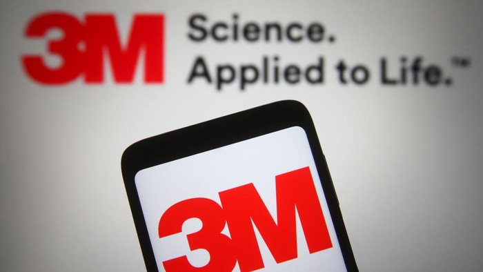 Perusahaan global 3M akan kembali PHK terhadap 6.000 karyawannya. Langkah ini dilakukan untuk menekan biaya di tengah menurunnya permintaan barang elektronik.