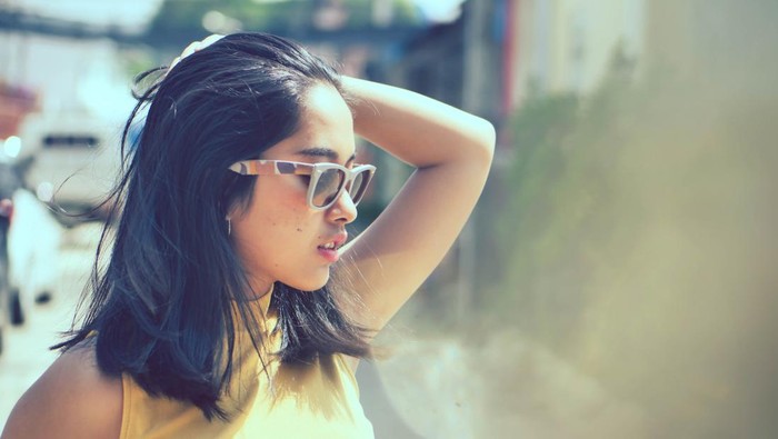 Dokter Bagikan Tips Pilih Kacamata Cengdem, Pelindung Mata dari UV