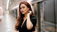 Dinda Safay adalah seorang selebgram berusia 23 tahun. Foto: Instagram Dinda Safay