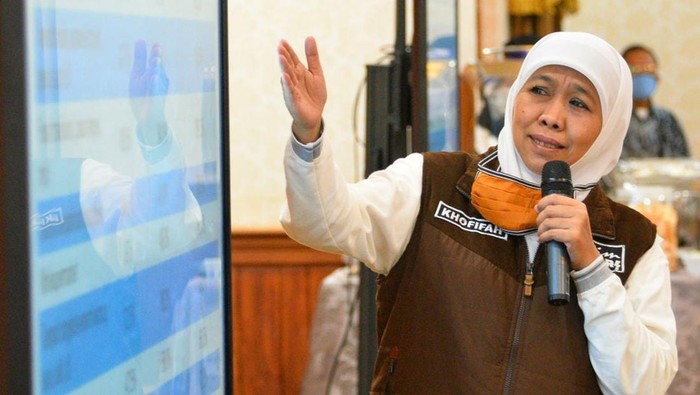 Gubernur Khofifah