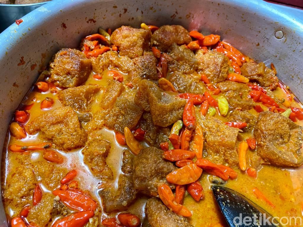 Gudeg Bromo: Pedas Nonjok! Nasi Gudeg Plus Krecek Buatan 'Bu Tekluk'