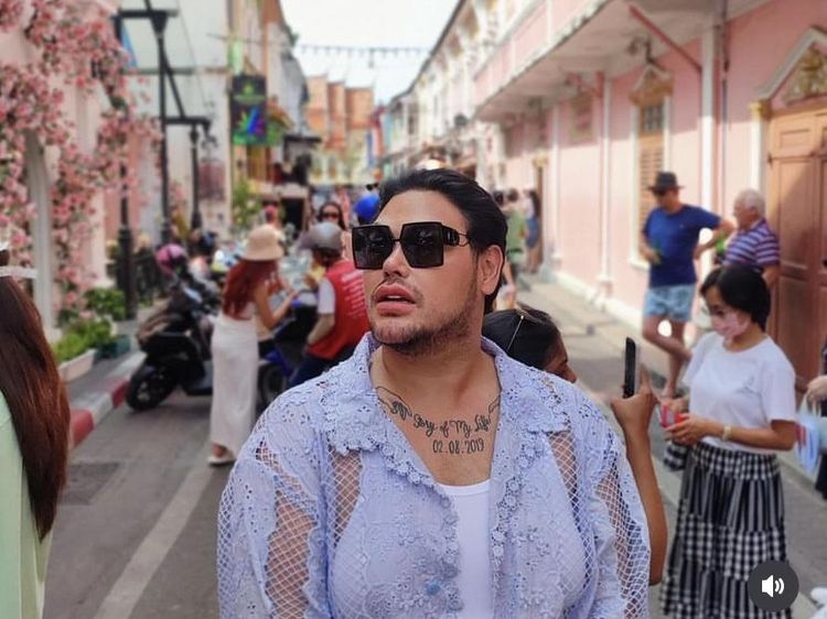 Ivan Gunawan Pamer Kulineran di Luar Negeri hingga Resto Hits