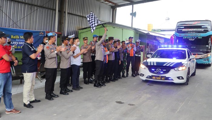 Jajaran Polda Jateng siapkan bus gratis arus balik Lebaran bagi masyarakat.