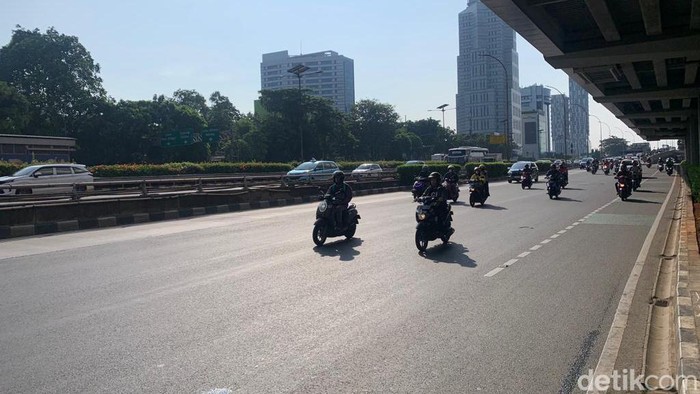 Jalan Gatot Subroto pukul 08.18 WIB,  (Mulia Budi/detikcom)