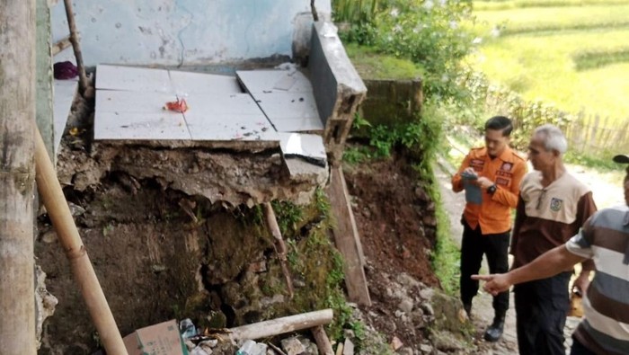 Longsor terjadi di 7 kampung di Kecamatan Nanggung, Bogor (dok. Istimewa)