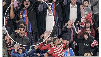 Fans Barcelona terciduk ikut merayakan kemenangan Girona. Foto: Twitter