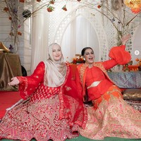 Foto tersebut diambil di hari yang sama saat Tasya Farasya berkunjung ke rumah keluarga. Sejumlah netizen menduga Tasya dan Tasyi belum akur setelah sempat berseteru. Foto: Instagram