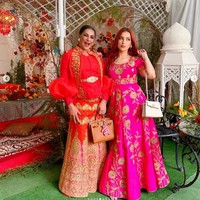 Tasya Farasya, yang lebih dulu membagikan momen lebaran di rumah keluarga berfoto bersama ibunya Alawiyah Alatas. Keduanya kompak memakai busana bergaya arabian. Foto: Instagram