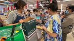 Cuma 5 Hari di Bali, Nagita Slavina Borong Isi Supermarket