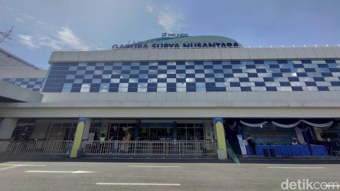 Pelabuhan Tanjung Perak Surabaya