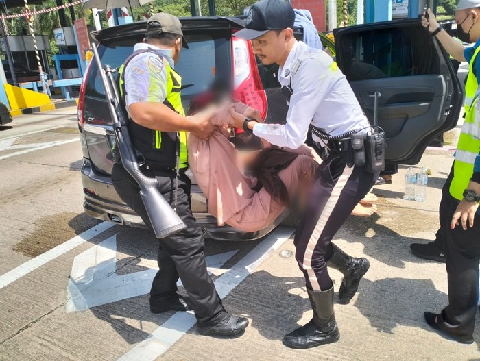 Penumpang Keracunan CO di Mobil Berujung Kecelakaan