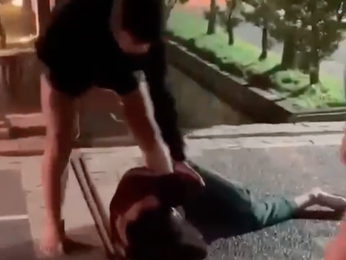 Potongan video aksi penganiayaan yang dilakukan oleh Aditya Hasibuan kepada Ken Admiral.