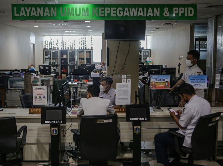 Potret ASN DKI Jakarta Kerja di Hari Pertama Masuk Usai Lebaran