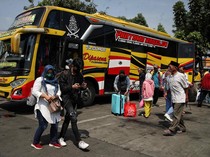 Dukcapil Catat Penduduk Pindah dari Jakarta Melonjak, Pendatang Menurun